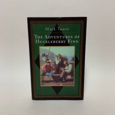 画像1: 英語 ハックルベリーフィンの冒険 マーク・トウェイン Sandstone publishing 1999年 (1)